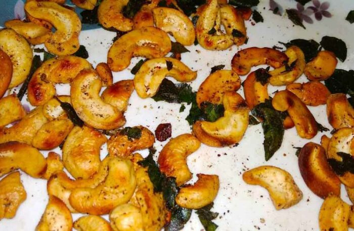 KAJU FRY (8 PC)