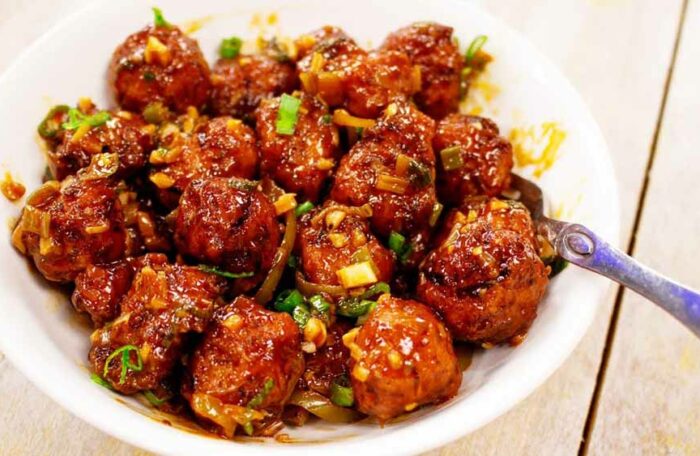 VEG MANCHURIAN / CHILLY